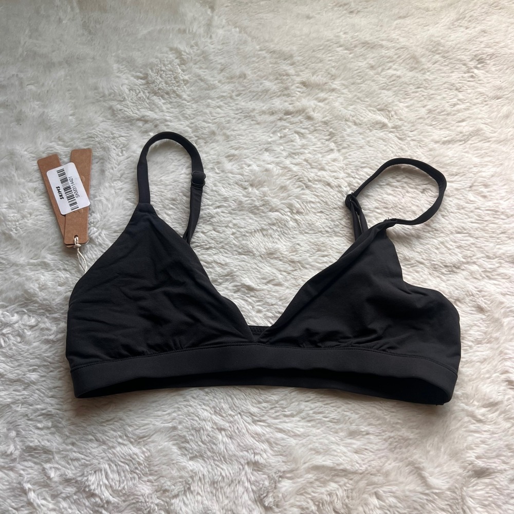 SKIMS Fits Everybody Triangle Bralette Onyx Black BR-TRI-2024 Size Small NWT